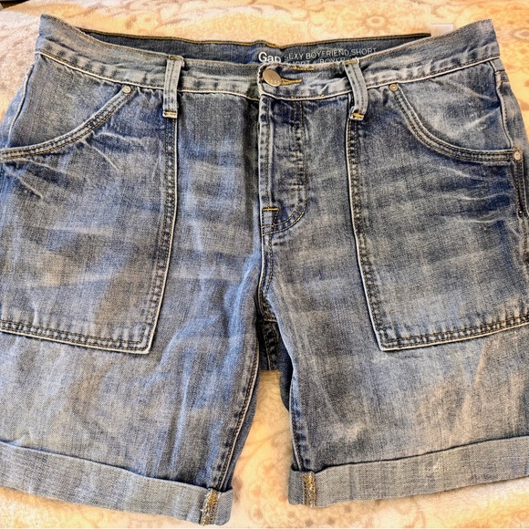 GAP Blue Jean Shorts Sexy Boyfriend Button-Fly Classic Distressed Style Size 8 - Picture 2 of 10